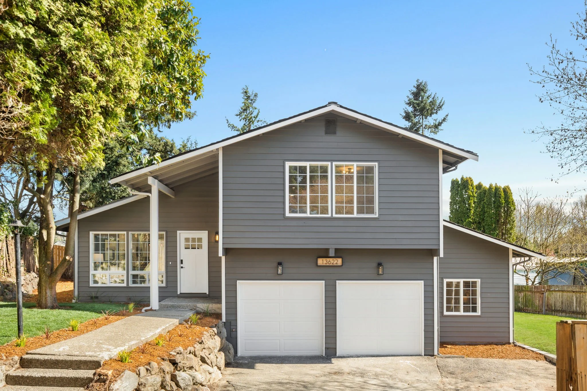 1-web-or-mls-13622-6th-pl-s.jpg
