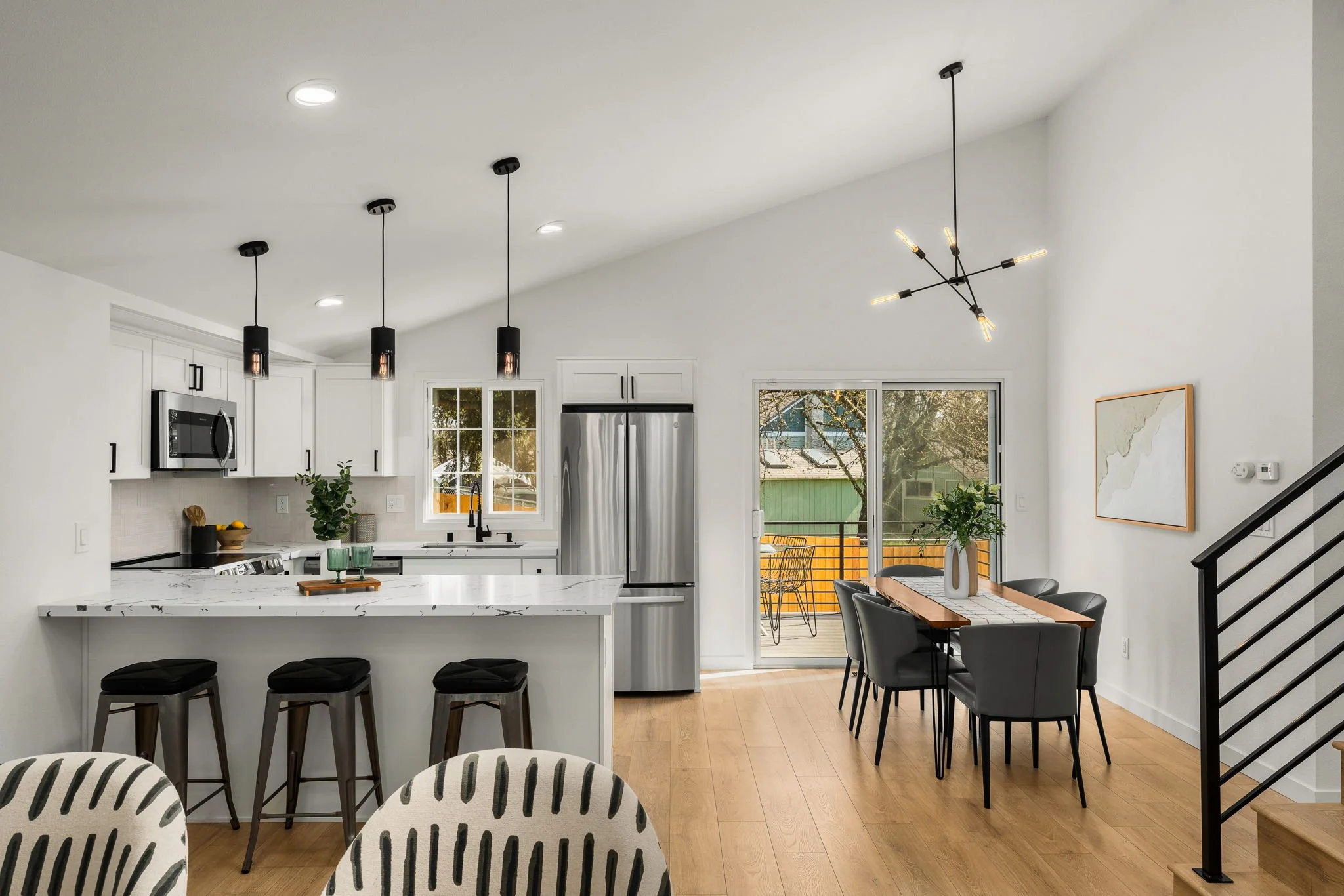 10-web-or-mls-13622-6th-pl-s.jpg