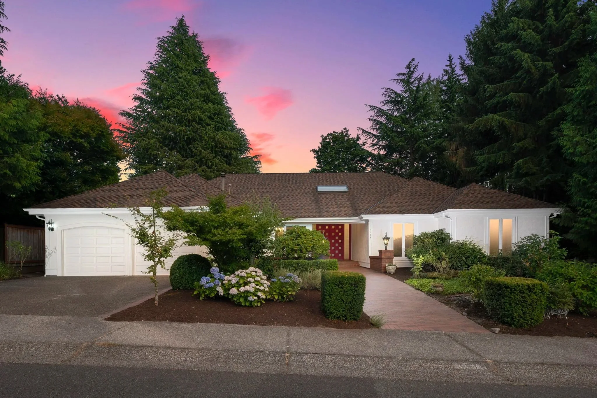 3734 113th AVE NE | BELLEVUE | SOLD AT $1,950,000