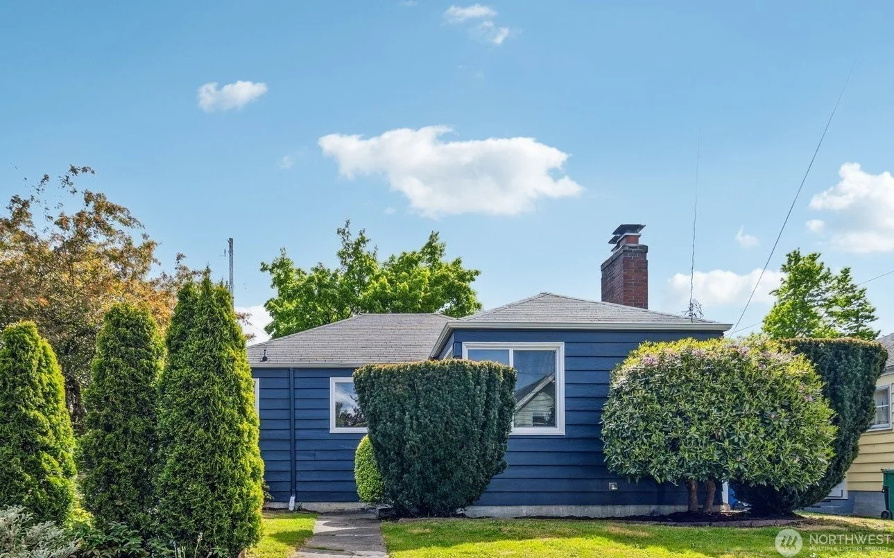 8254 DENSMORE AVE N, SEATTLE | SOLD AT $915,000