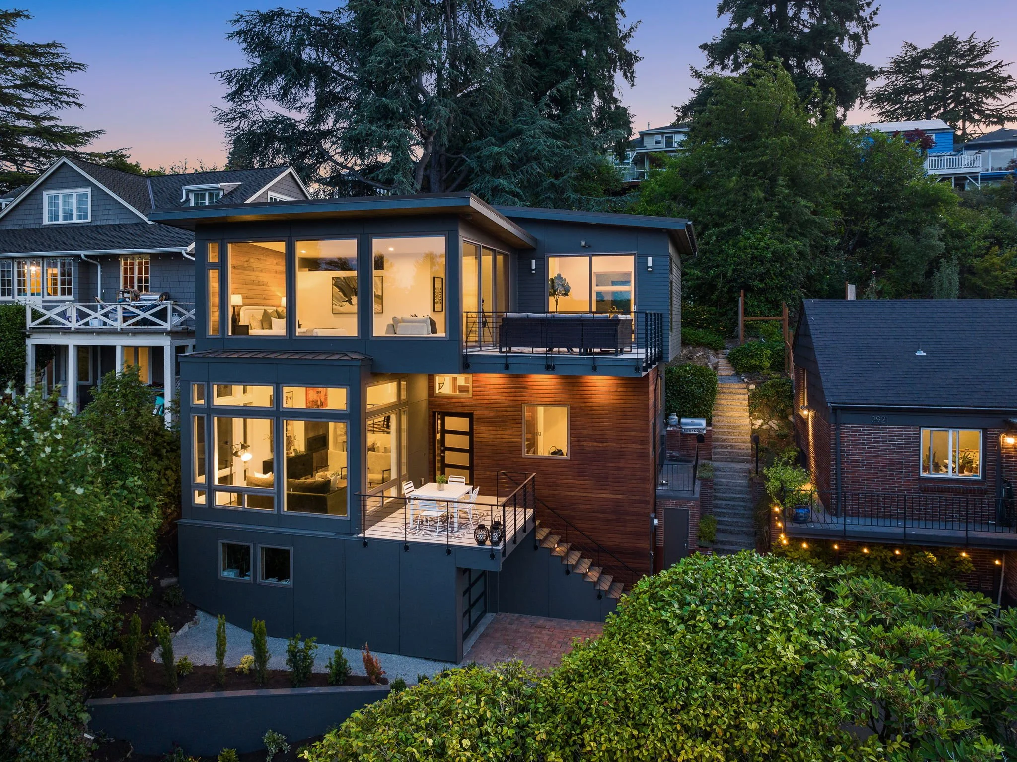 3925 48th AVENUE S, SEATTLE | SOLD AT $1,850,000