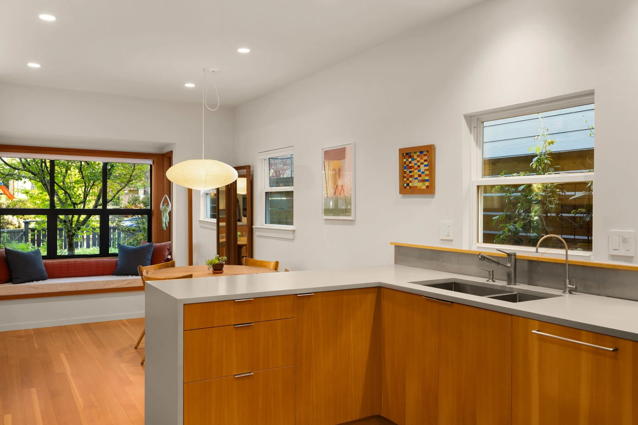 21-web-or-mls-4812-s-brandon-st.jpg
