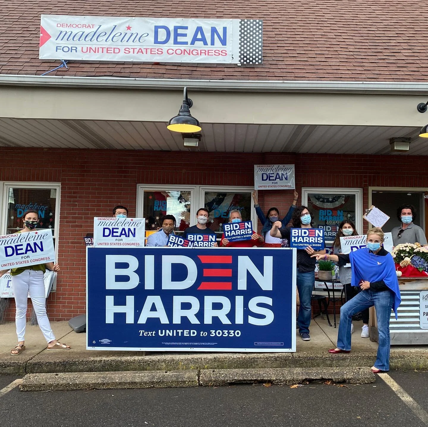 Fired up from our District Four Day of Action yesterday! Thanks to everyone who came out to Harleysville, Boyertown, and Jenkintown to talk or get a sign. 

#Mad4PA #PA4