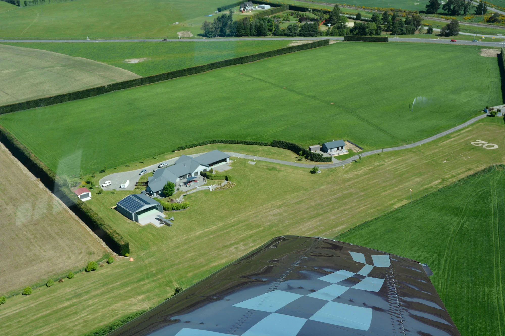 Aylesbury Plain bnb from the air.jpg