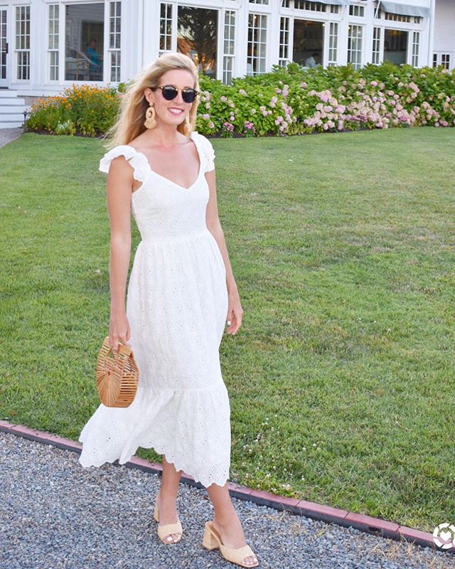 My new go to summer soir&eacute;e dress from @hm! Head to the blog for a full review on this dress plus additional product links. Link in bio▫️http://liketk.it/2wt2x #liketkit #ltkunder100 #hmxme @liketoknow.it