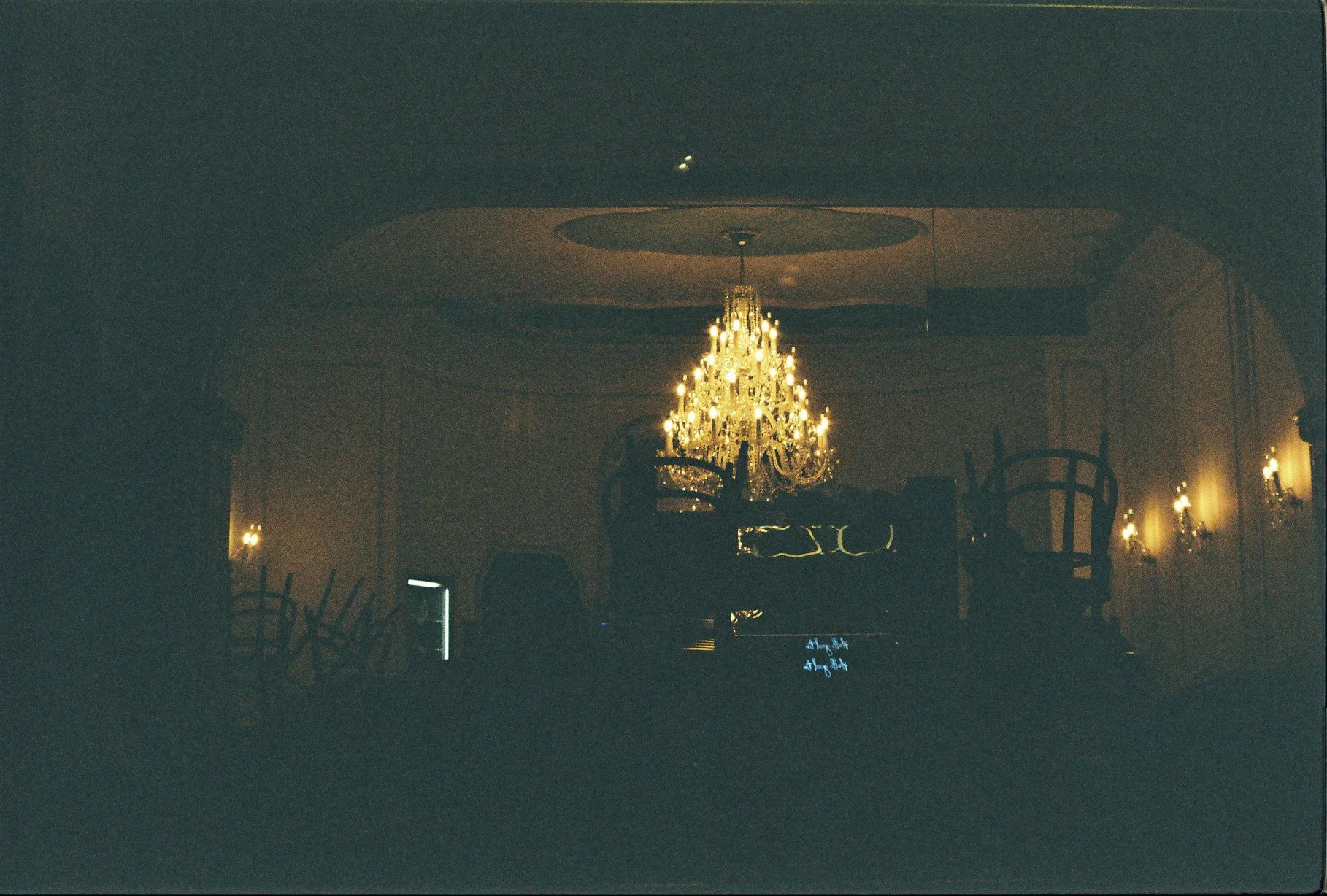 R1-06107-031A.jpeg