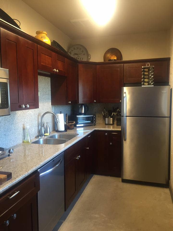 kitchen airbnb.jpg