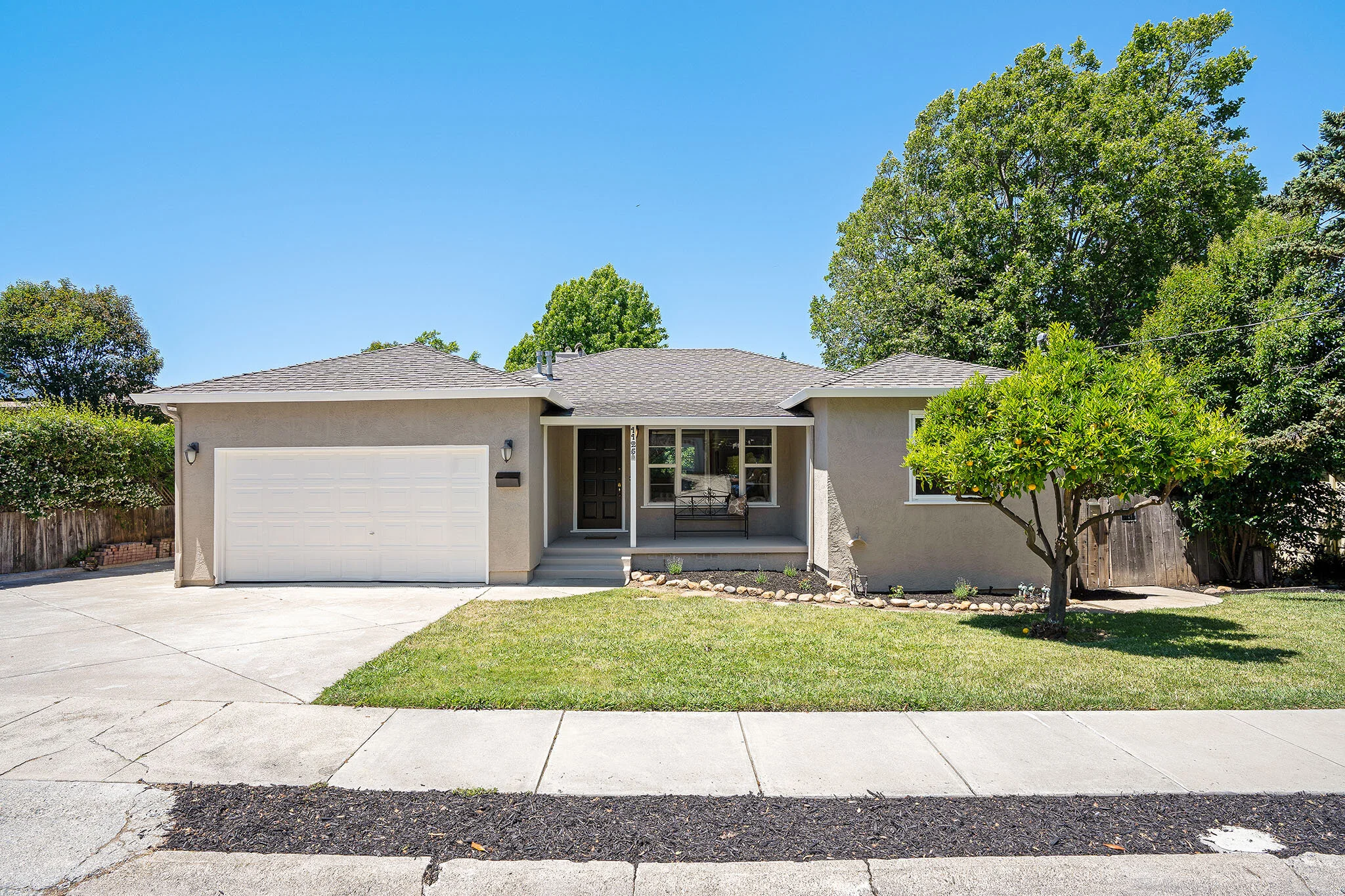 1125 Gregory Ave, Martinez, CA