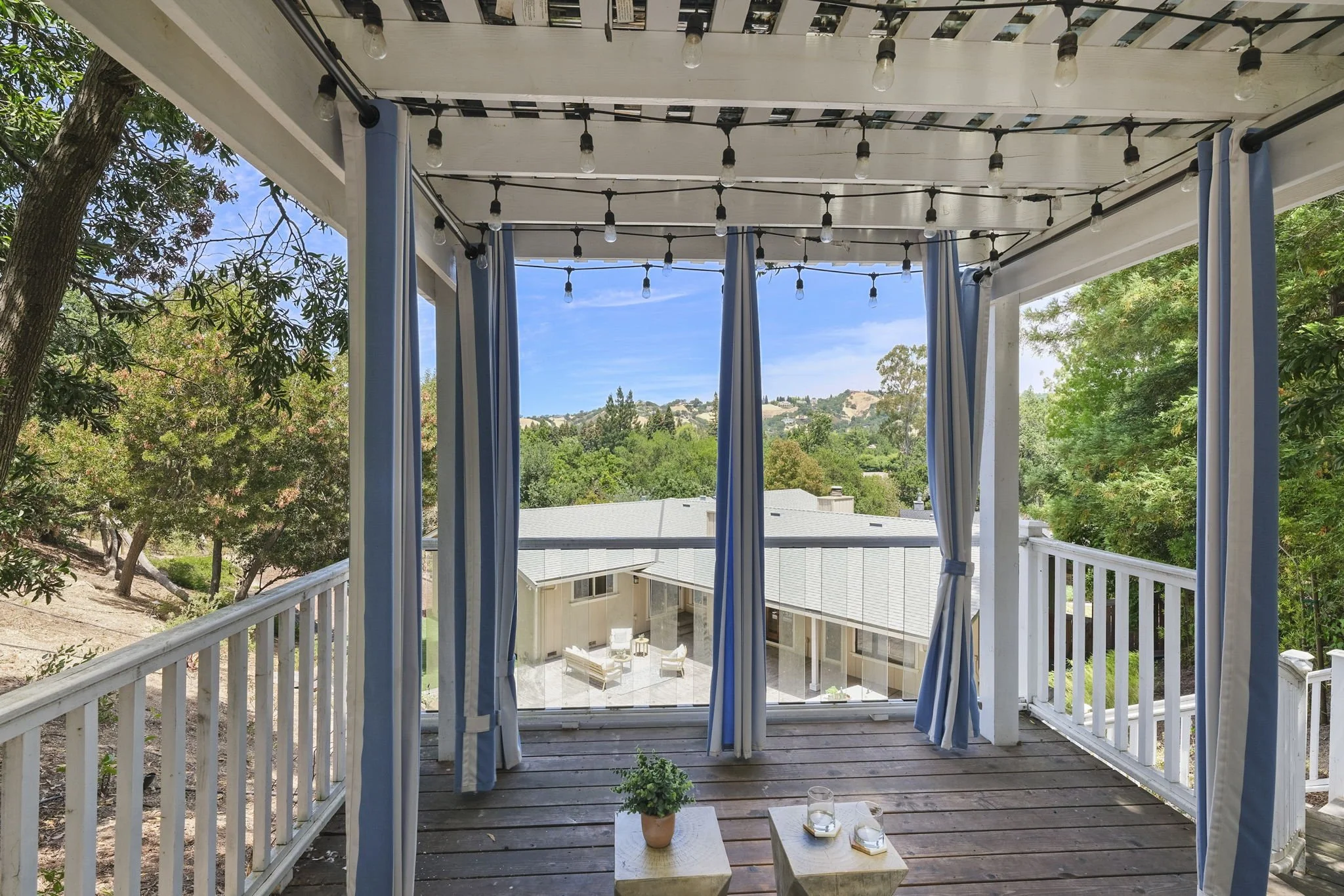 44-web-or-mls-2164_Nelda-56.JPG