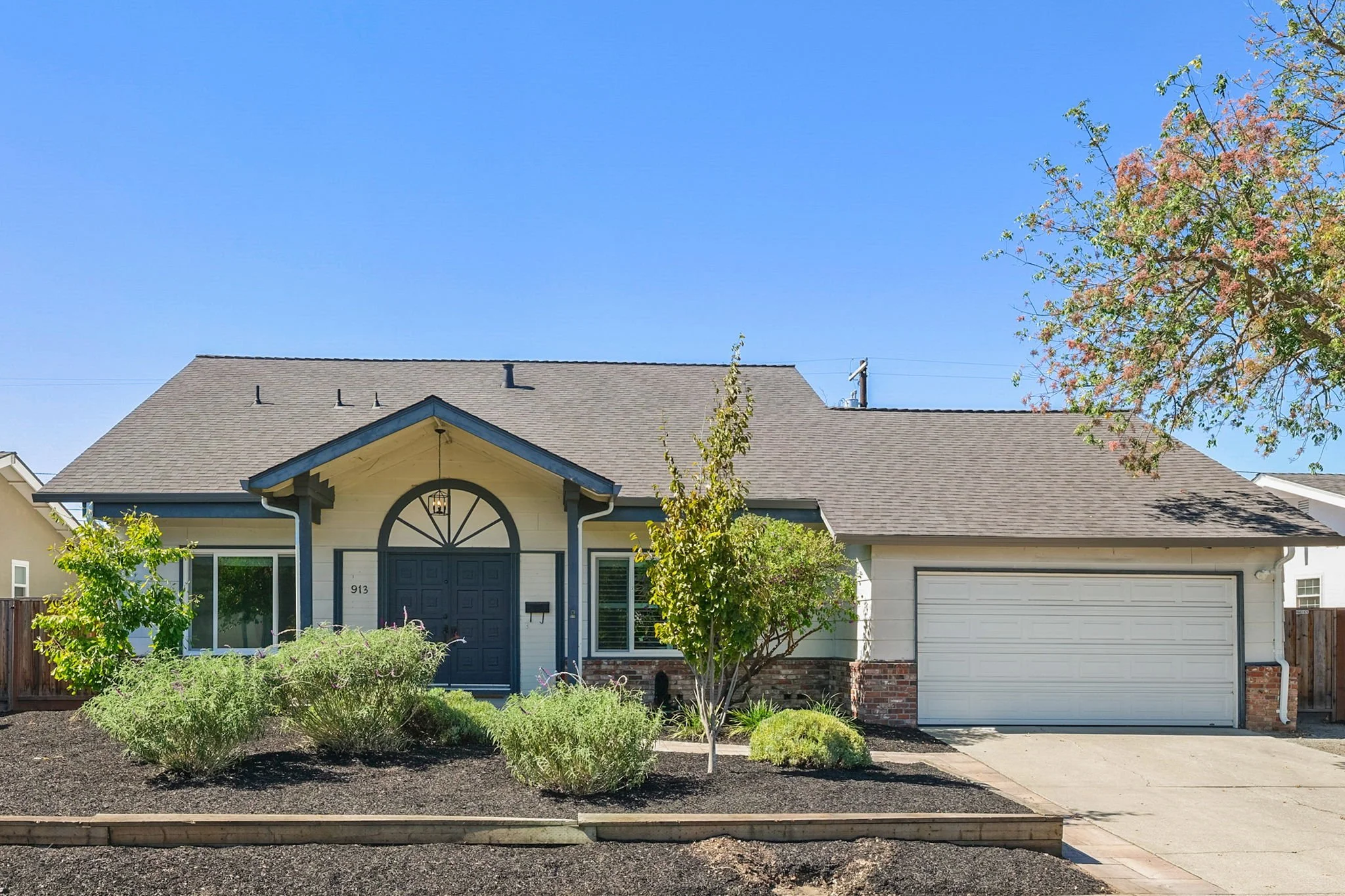 913 Dartmouth Way, Concord