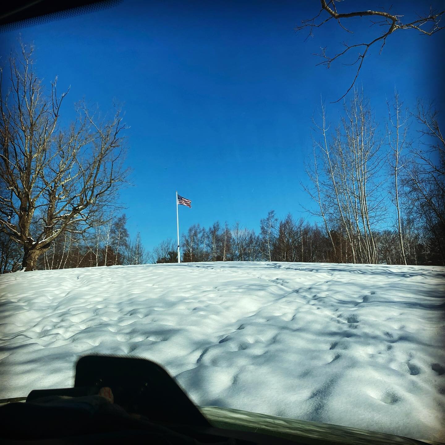 Friends of Newton Hill are taking advantage of the fresh snow and are grooming the Nordic course at both Newton Hill and Elm Park this morning! Beautiful day to get out and enjoy Worcester&rsquo;s only formal winter recreational destination 😎

Nordi
