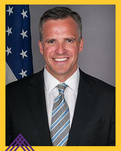 gifford-yellow.png