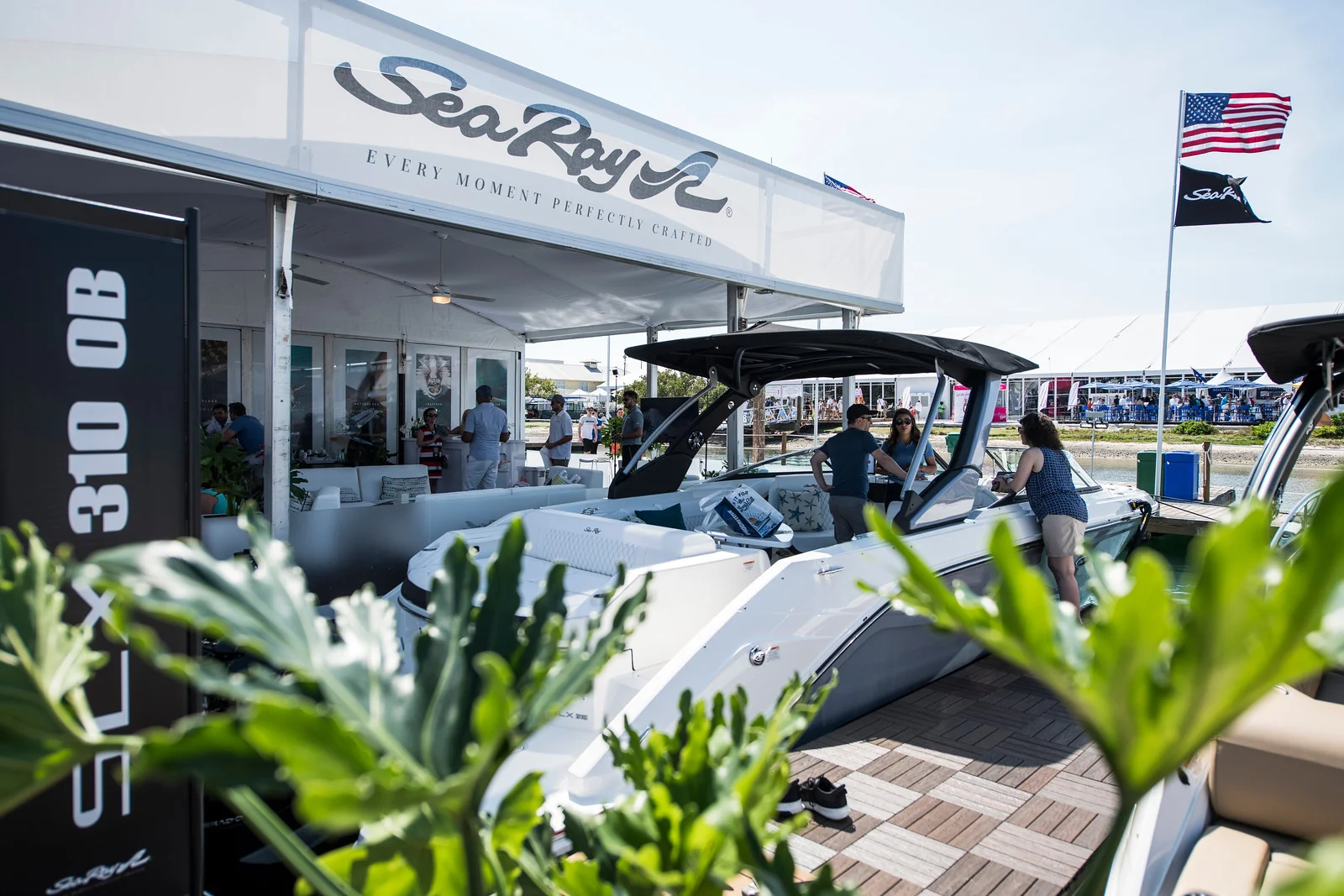 Miami International Boat Show