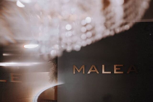 Bride and maid of honor in the hair salon... MALEA
#weddingday #hairsalon #bestdayever #bride #malea #osijek #albumoftheday