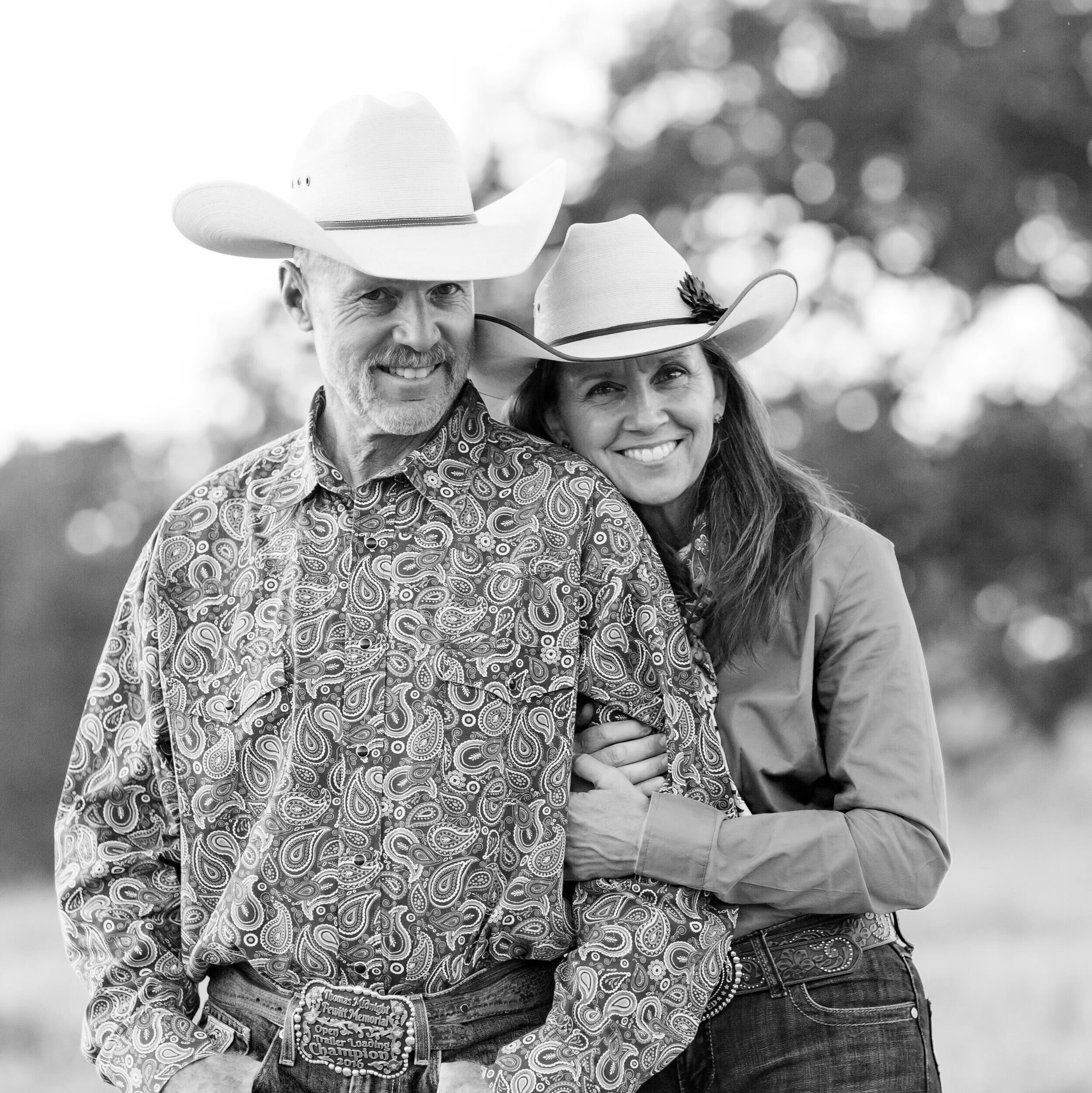 FRANCIS ONLINE GROUP - DARAN & PAULA
