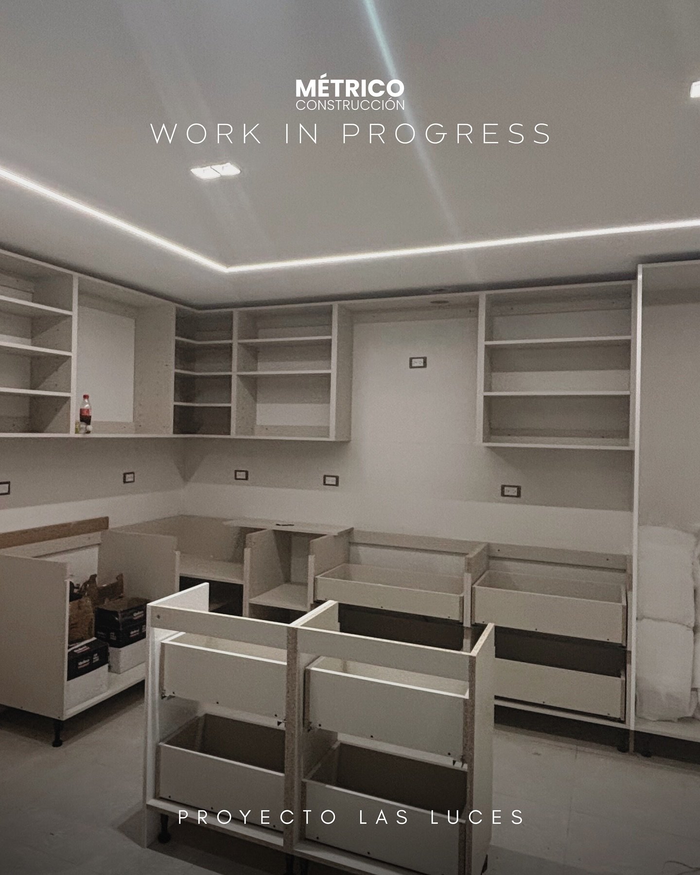 Avances Proyecto Las Luces. La obra interior entra en fases de definici&oacute;n: modulaci&oacute;n, instalaciones y lectura final de alturas. Se afinan encuentros y se ajustan l&iacute;neas cr&iacute;ticas de dise&ntilde;o.
.
.
.
#MetricoConstruccio