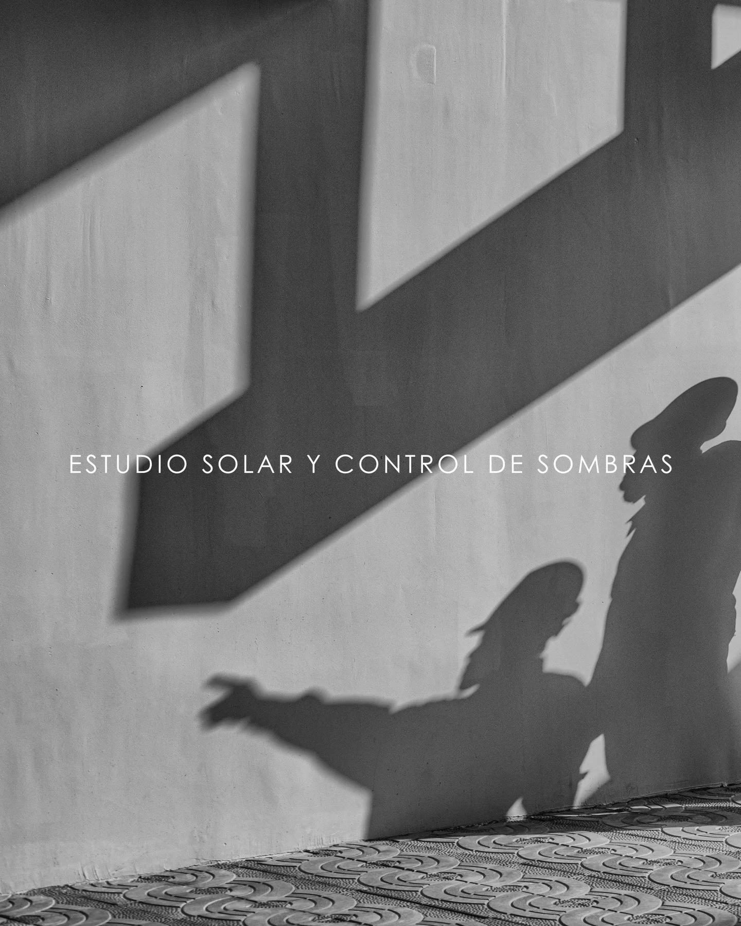 La trayectoria solar define ritmos, temperaturas, silencios y pausas. Las sombras son una herramienta de dise&ntilde;o, precisi&oacute;n clim&aacute;tica aplicada al espacio construido.
.
.
#SolarStudy #ArquitecturaBioclim&aacute;tica #ArchitectureDe
