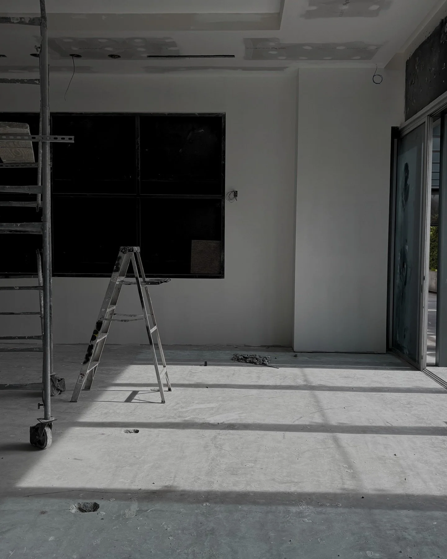Alineaciones, remates, limpieza t&eacute;cnica y revisi&oacute;n final. La &uacute;ltima fase exige m&aacute;xima precisi&oacute;n.
Academics entra en etapa de cierre.
.
.
#Acabados #Construccion #Interiorismo #Arquitectura #Guatemala MetricoConstruc