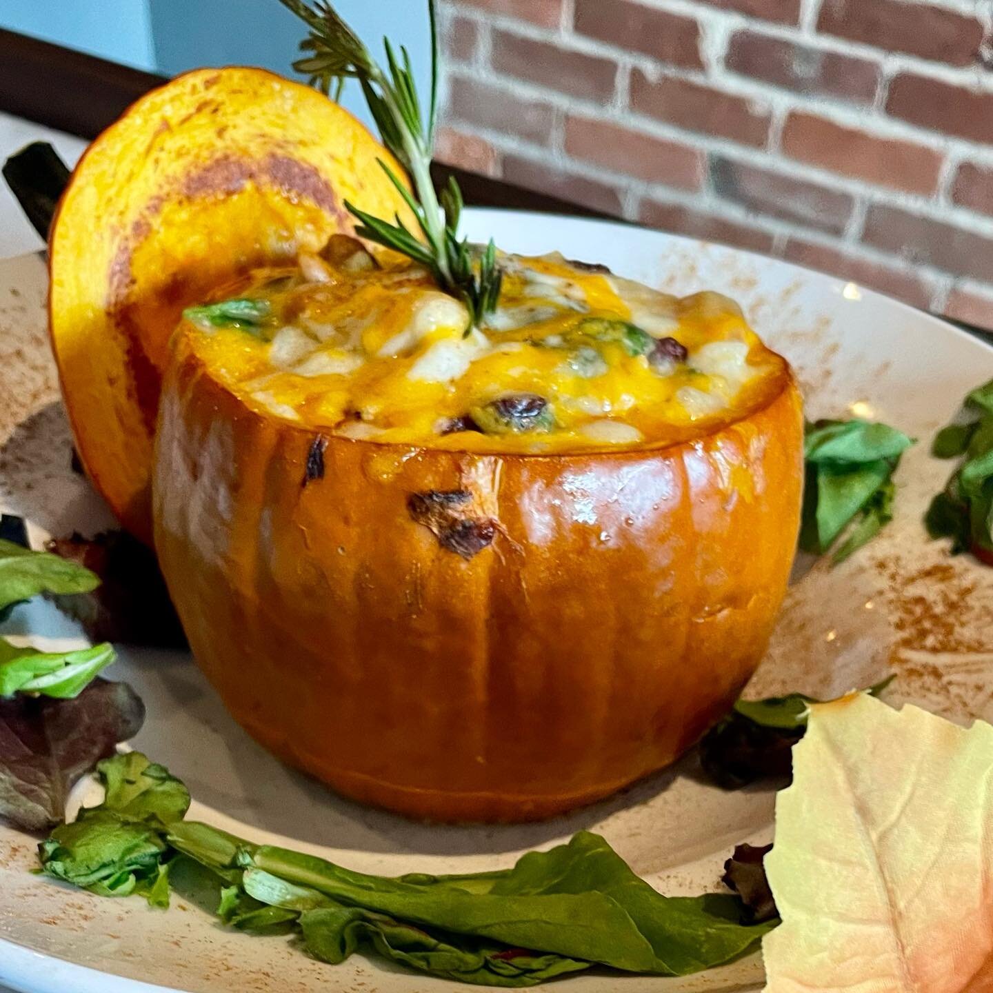 The end of pumpkin season is near, get in and get your Pumpkin Risotto before it&rsquo;s gone!! 
.
.
.

.
#Boston #Southie #BostonFall #BostonFoodies #BostonBrunch #PumpkinEverything #Food #FoodBlogger #Chef #FallFoods #Yum #FoodOfTheDay #Foodies #Pu