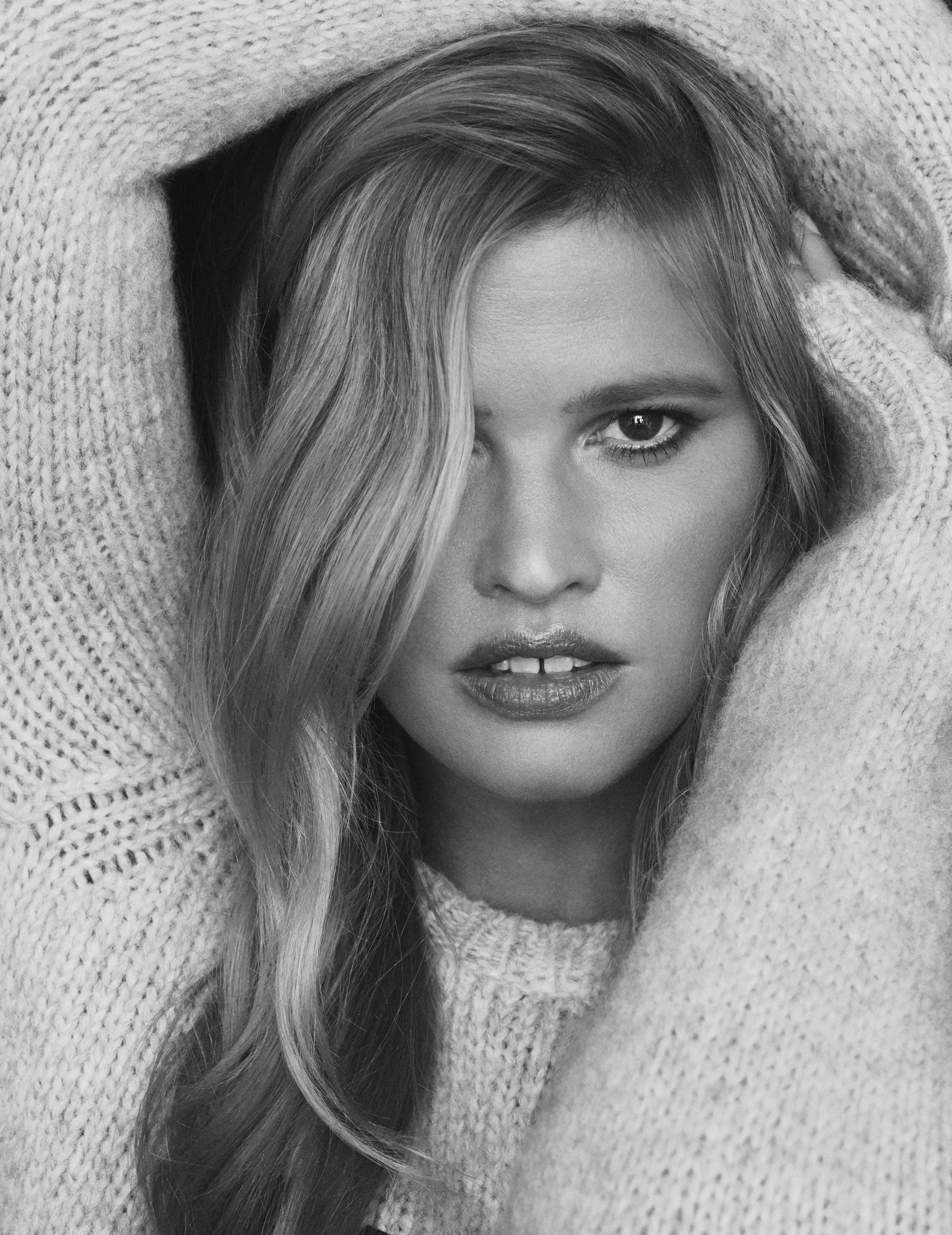 ME_36_ELLE_LARA_STONE_SHOT_05_057_D.jpg