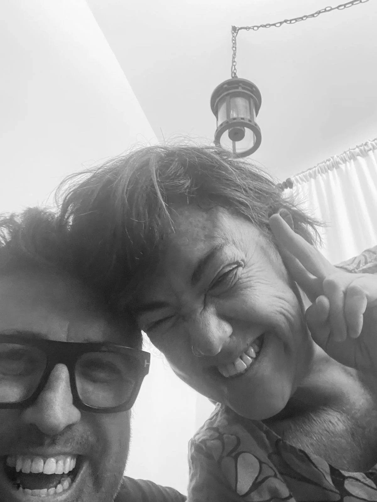 Claudia y Cheche Alara 
