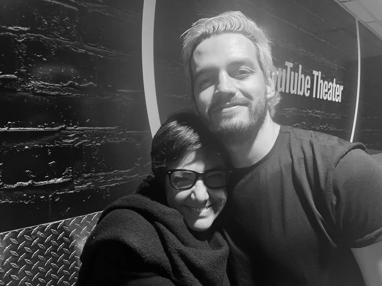 Claudia y Juan Pablo Villa en el concierto Morat, LA