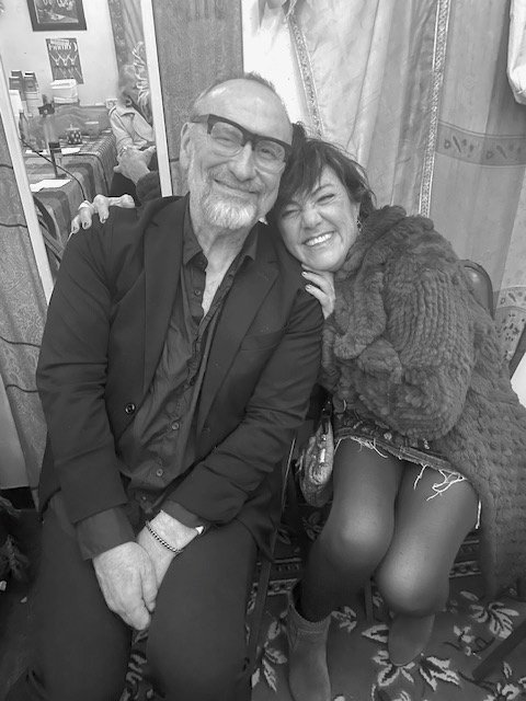 Claudia y Collin Hay en Largo, Los Angeles