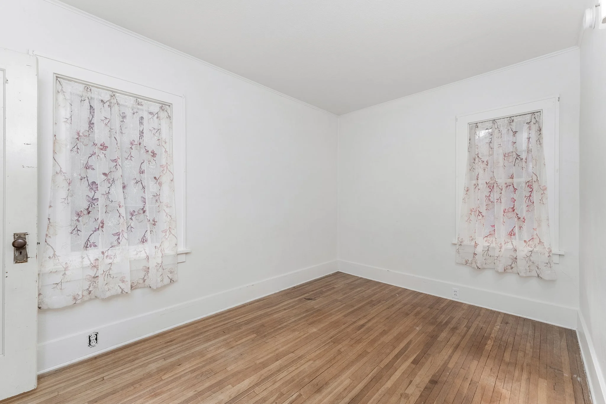 29-web-or-mls-124 Court St-051.jpg