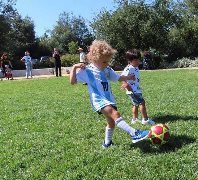 Future soccer stars in the making⚽️
Registration for our Fall Season is Now Open🌤
Start date: October 7th⭐️
For Boys &amp; Girls ages 2-6 🤩
🔵You can check our schedule, locations and reserve a spot now on https://www.emergesoccer.com/register/fall