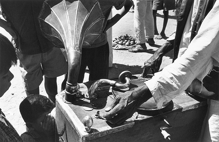  Bhupendra Karia,&nbsp; Man and Gramophone, Janagadh, Rajkot, &nbsp;1969 