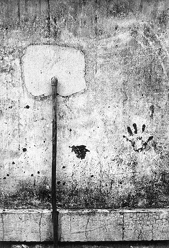  Bhupendra Karia,&nbsp; Hand Print on Wall, &nbsp;1968 