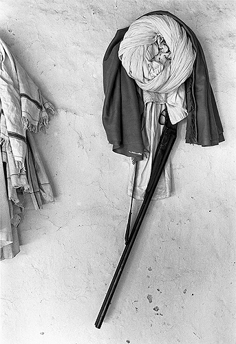  Bhupendra Karia,&nbsp; Turban and Gun, Bhavnagar, &nbsp;1969 