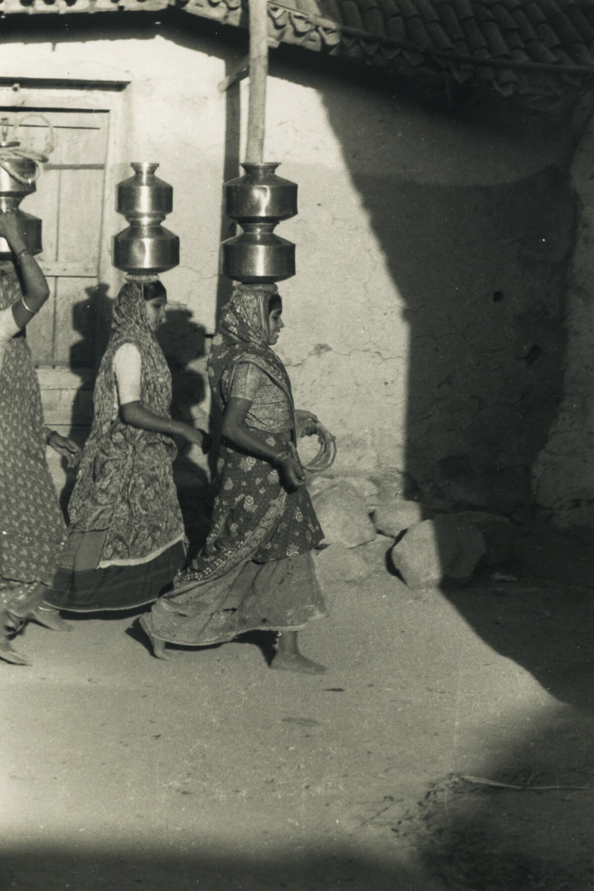  Bhupendra Karia,  Women Carrying Pots on their Heads,  1959-1965 