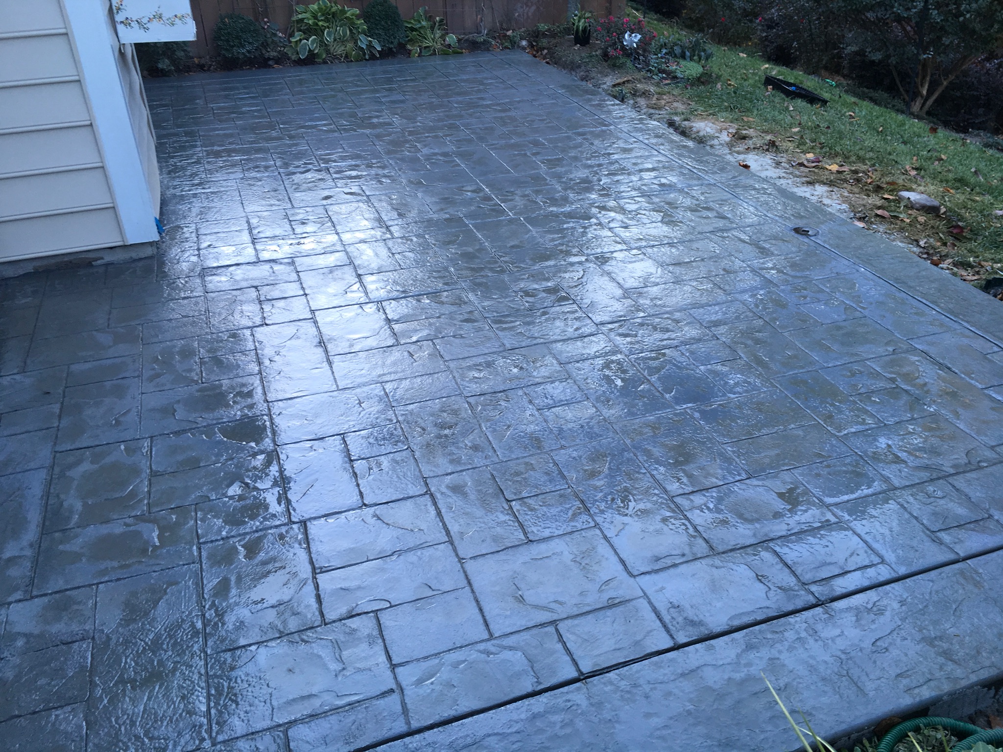 Stamped Patio With 12 in. Border (2017_09_24 06_10_19 UTC).jpg
