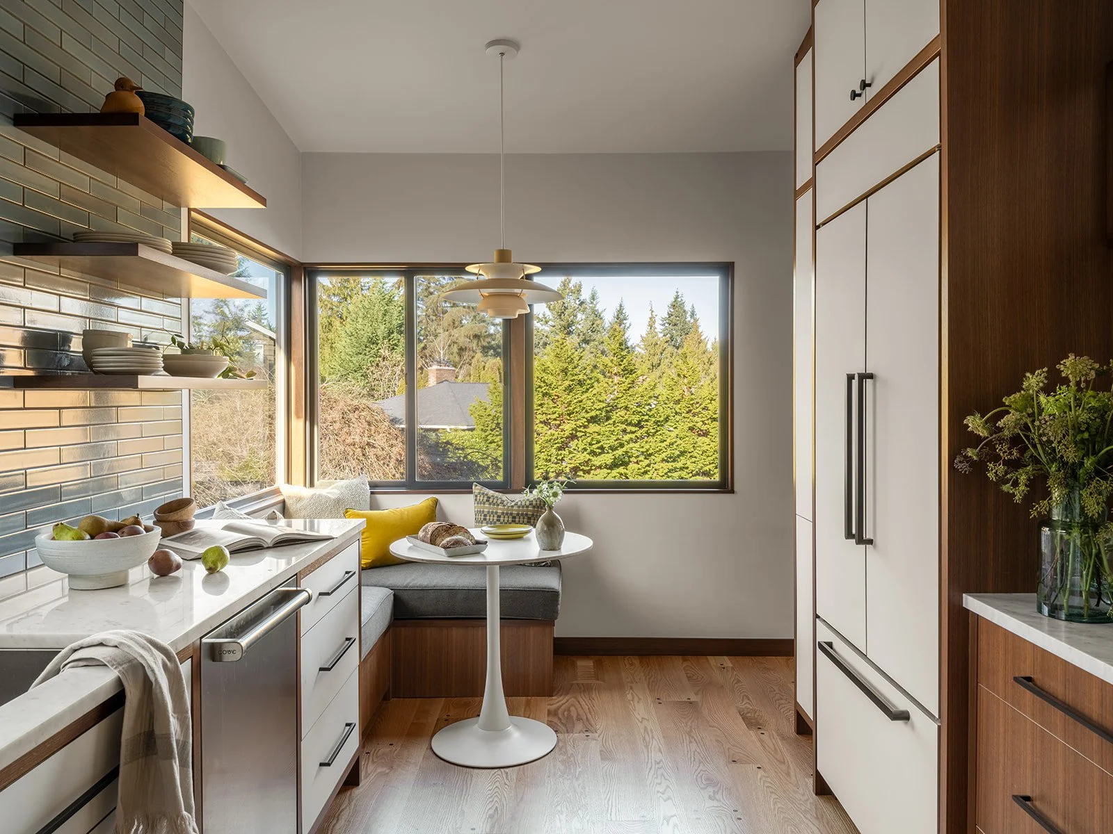 Here's a little palate cleanser for you! Our recent Blue Ridge renovation leaned into the midcentury modern architectural roots of this 1956 home. The original kitchen floor plan was constricted and lacking modern amenities that busy families have co