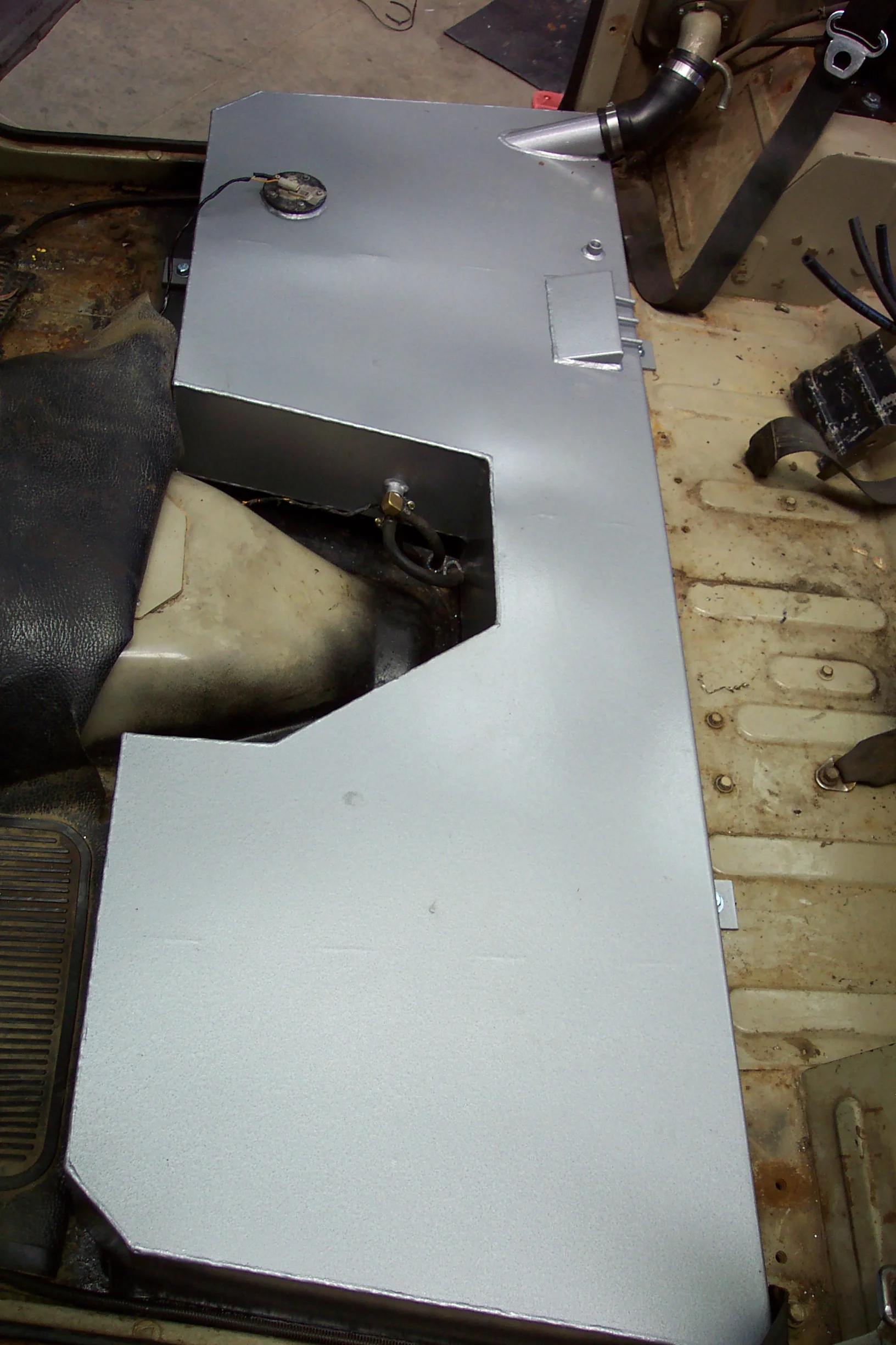 Long Range Fuel Tanks — MOSLEY MOTORS