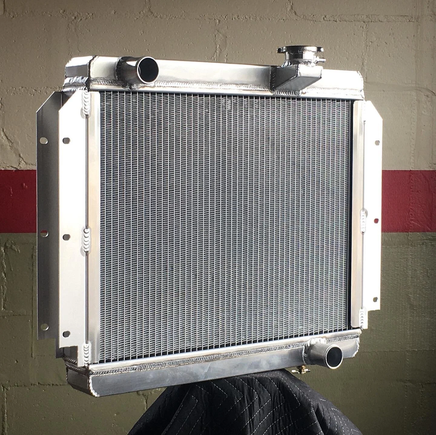 FJ55 Radiator.jpeg