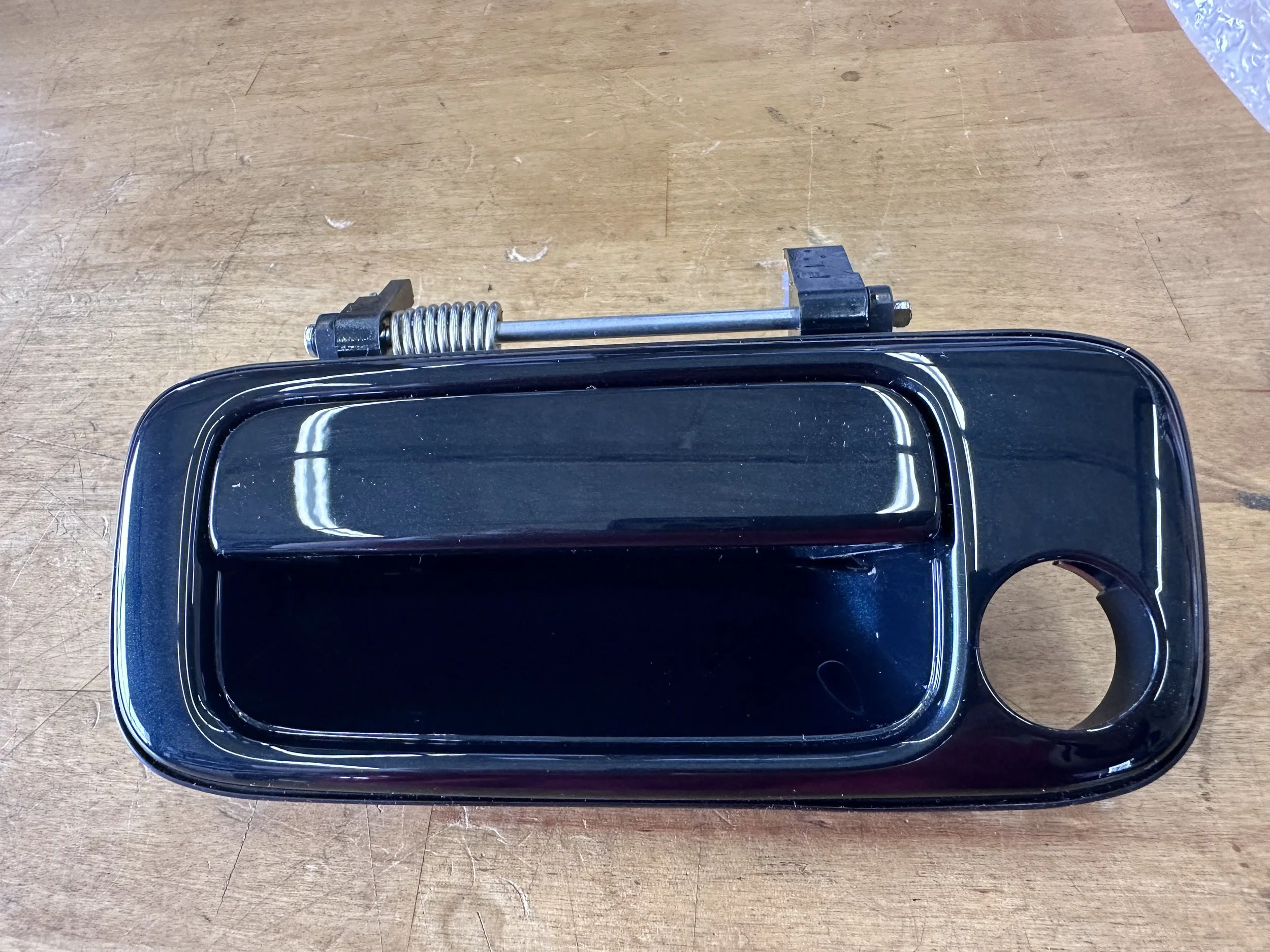 (L) Front Door Assembly 69220-60020-GO.jpeg