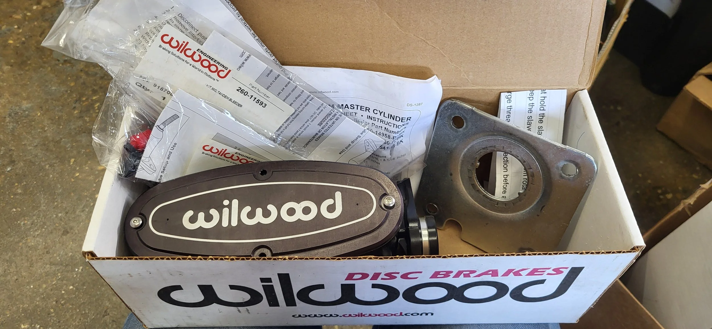 Wilwood Master Cylinder WIL260-14959.jpg