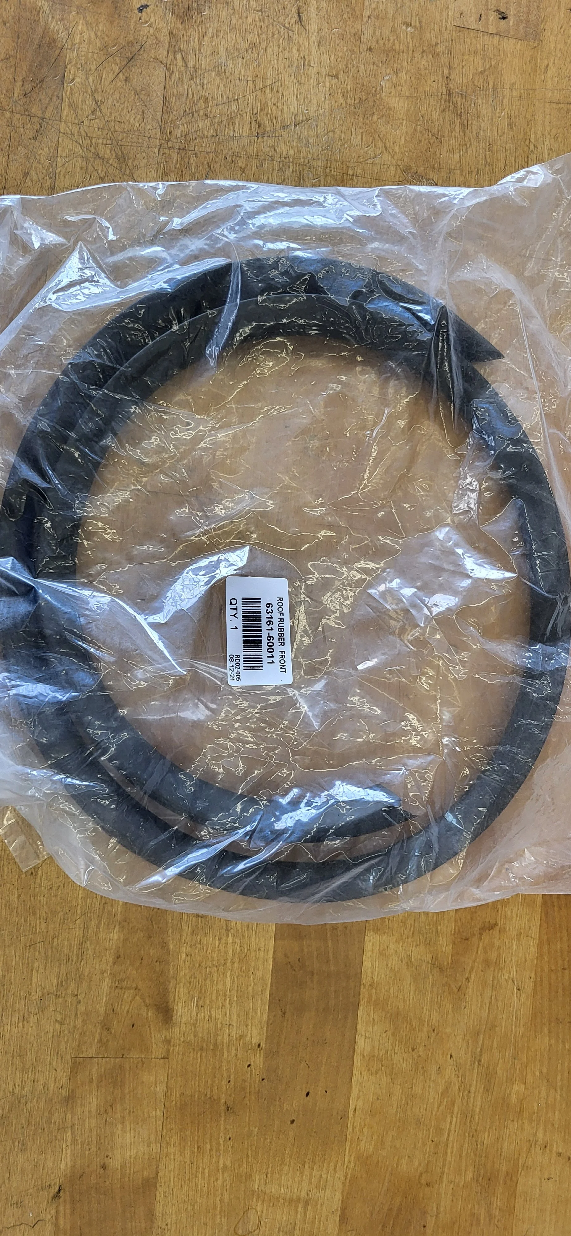 Front Roof Rubber.jpg