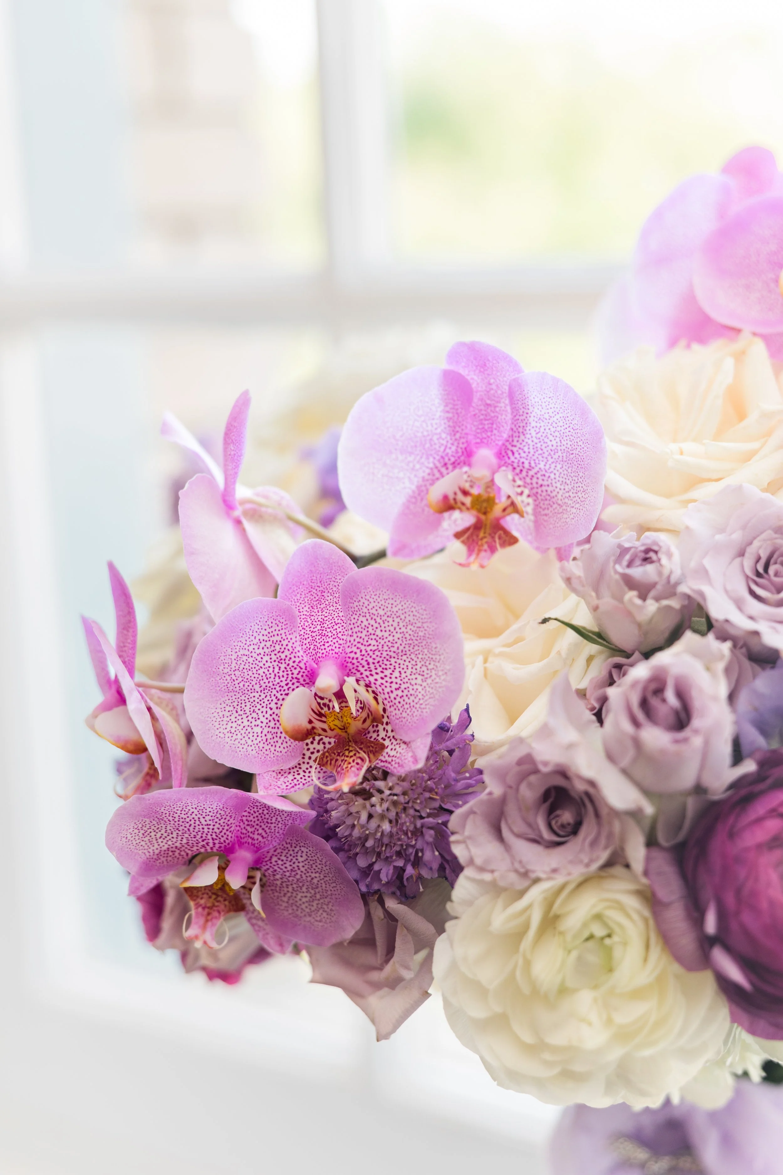 purple-orchid-bridal-bouquet-historic-post-office-hampton-by-love-events.jpg.jpg