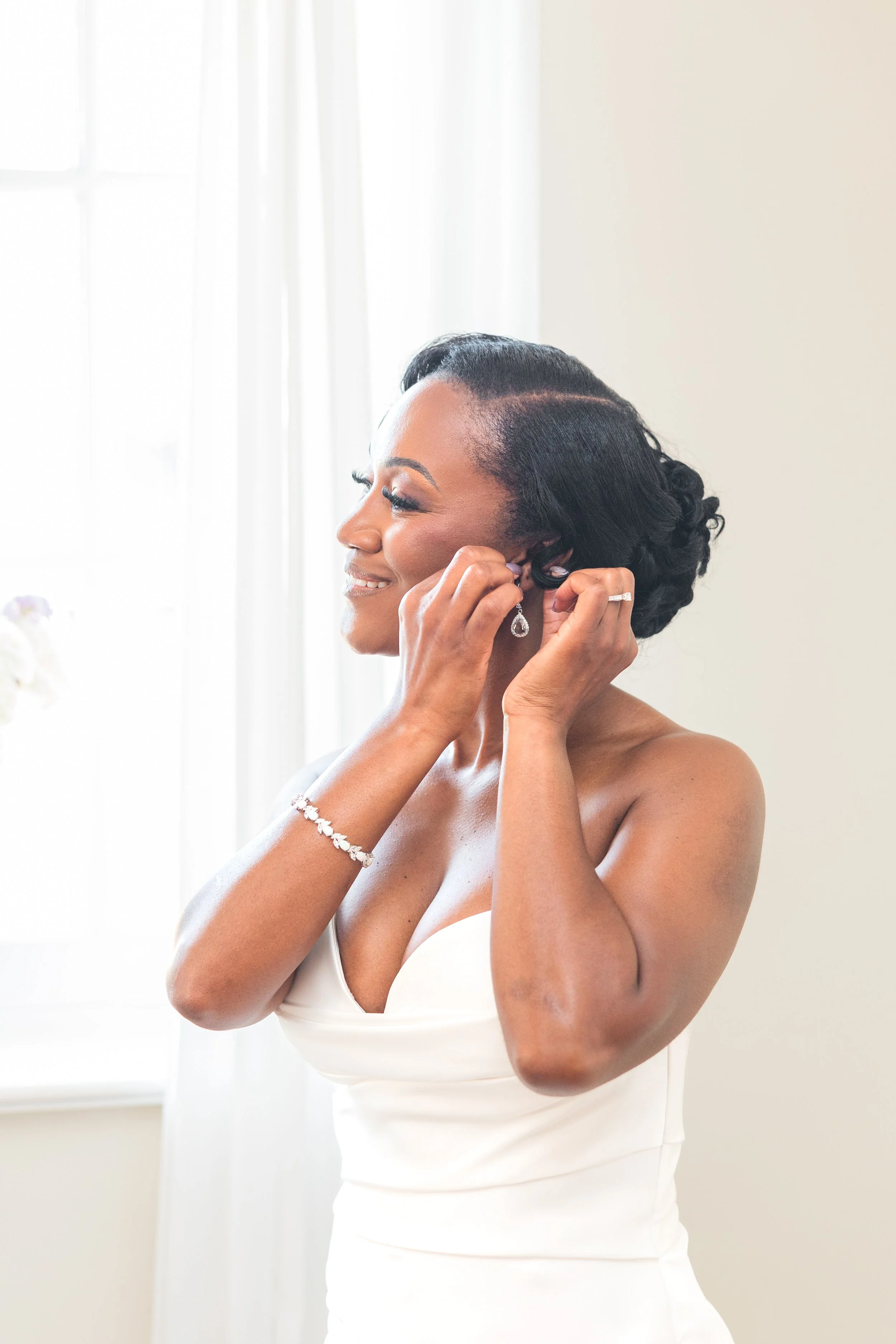 bride-getting-ready-historic-post-office-hampton-virginia-by-love-events.jpg