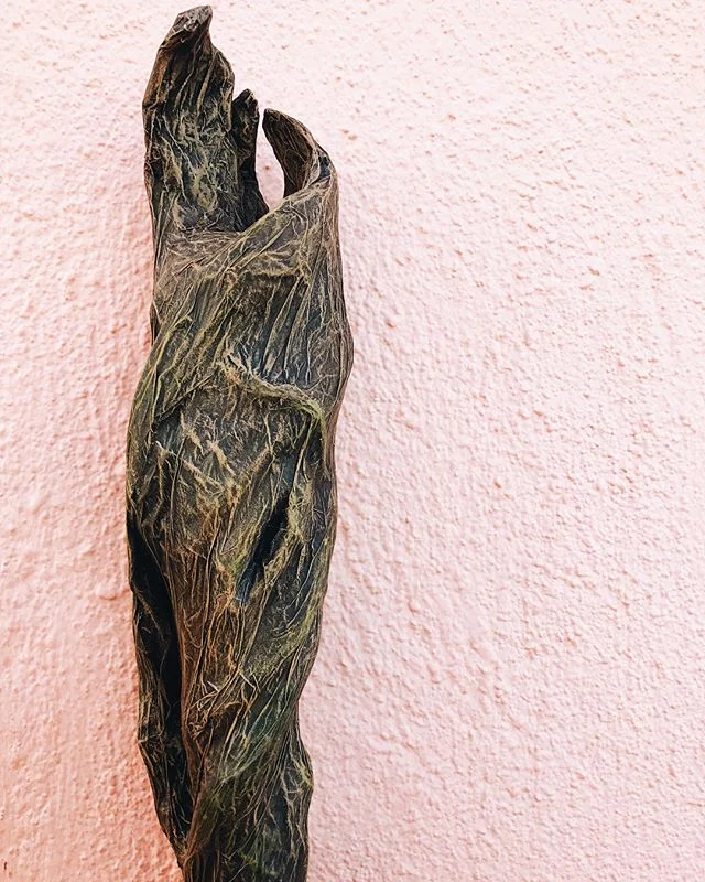 Almost forgot to post these!! The Witch's Staff for Into the Woods. These pictures were taken about two months ago- now it lights up!! Made using an old flagpole, tin foil, masking tape, tissue paper and acrylic craft paint! :)
.
.
.
#carlyanderscrea