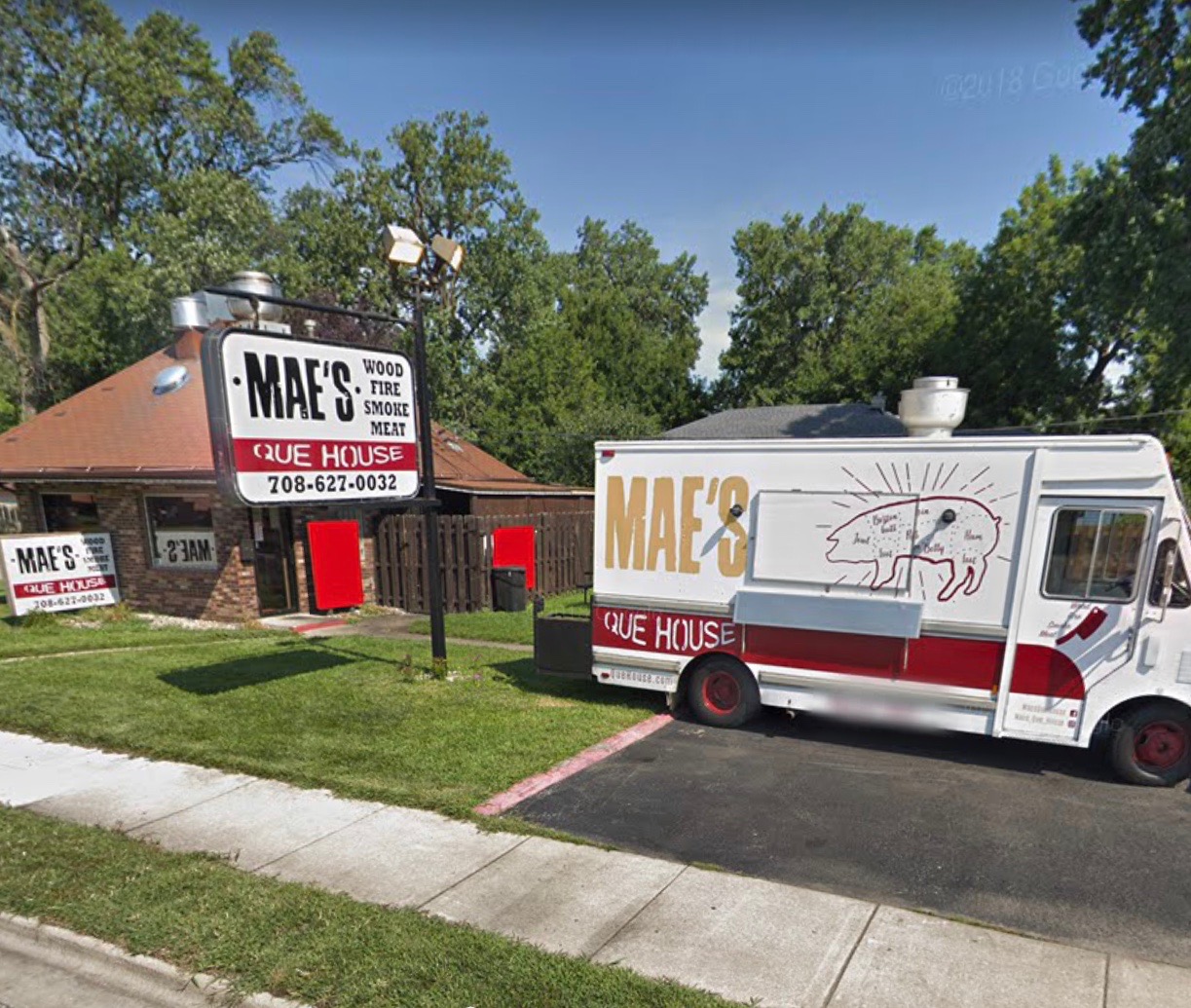 food truck and outside of maes.jpg