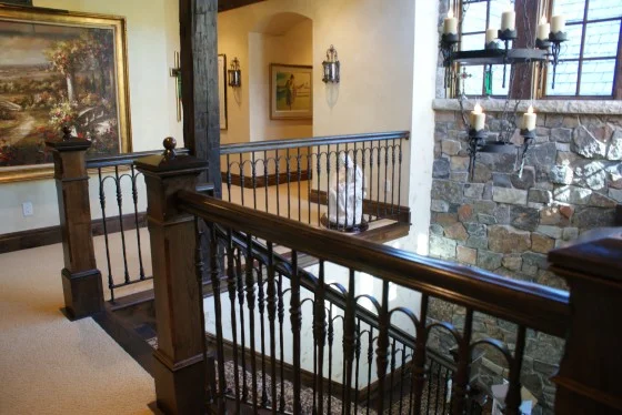 Vertical-Railings-10-560x374.jpg