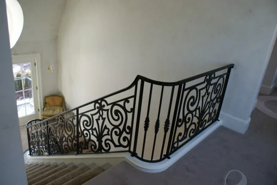 Vertical-Railings-33-560x374.jpg