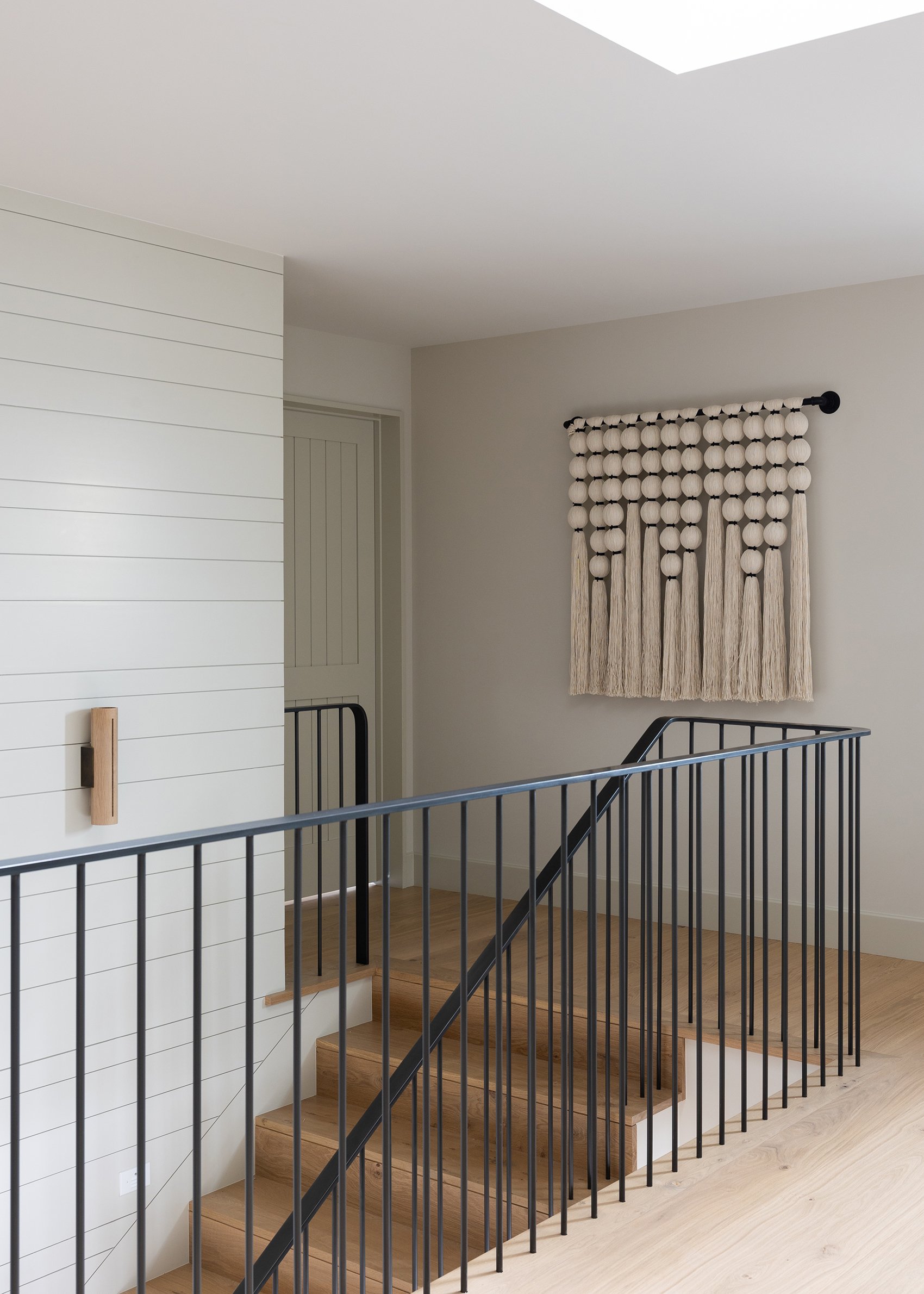 Horizontal Slat Steel Railing Modern Stair Handrail 