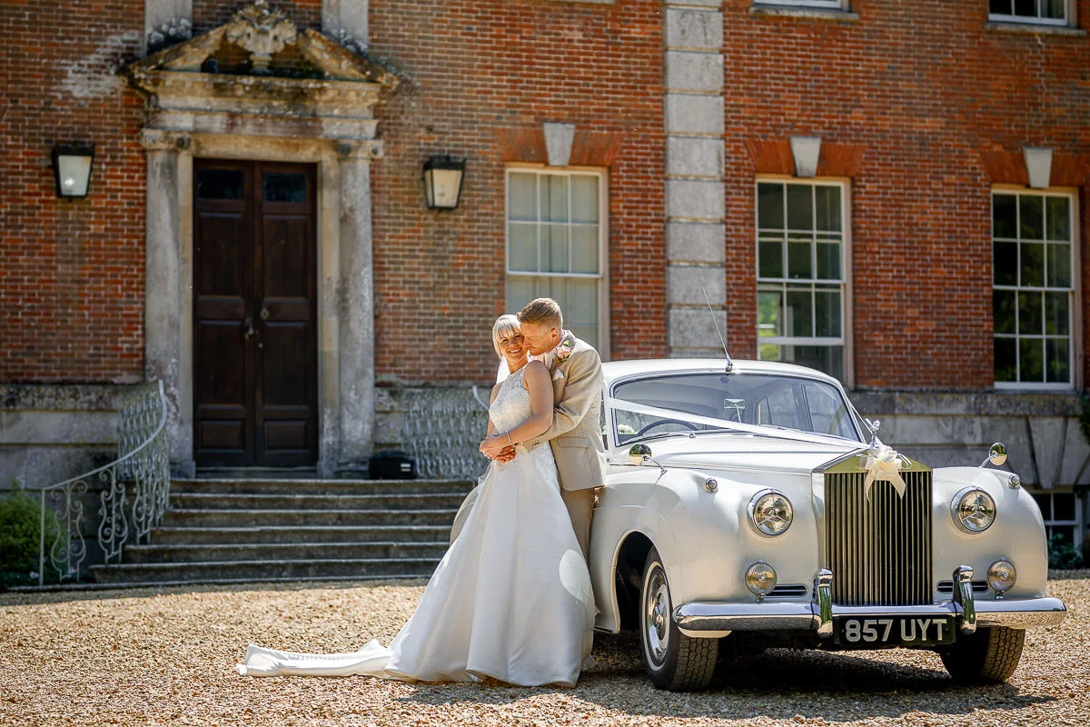 Deans-Court-Wimborne-wedding-photographer_0030.jpg
