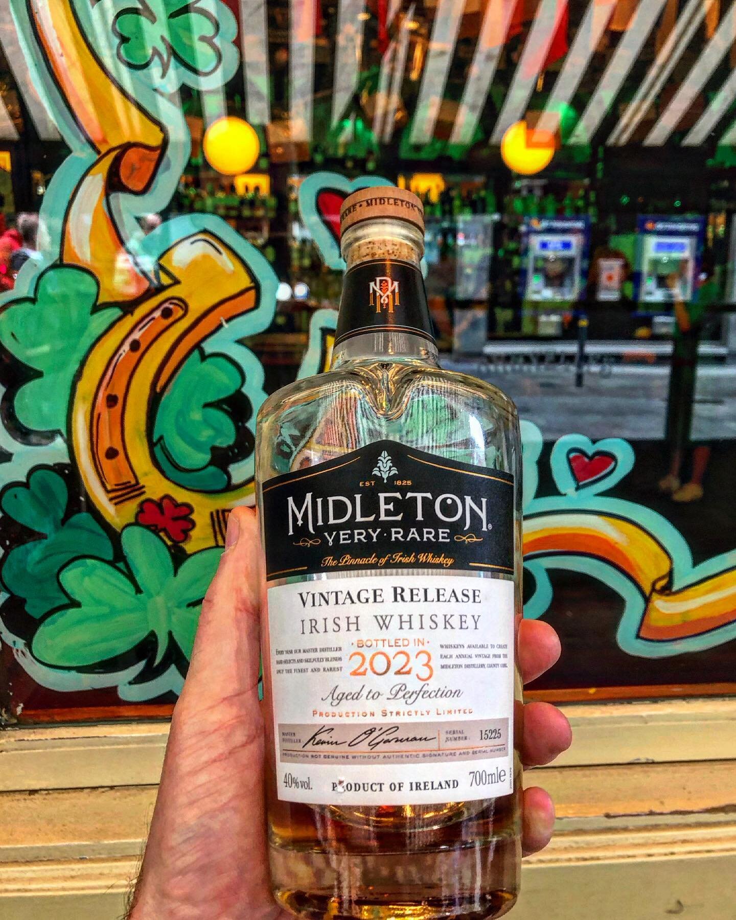 Happy St Patrick&rsquo;s day 2023. #bruxellesbar #stpatricksday #irishwhiskey #midletonveryrare #dublinwhiskeyexperience