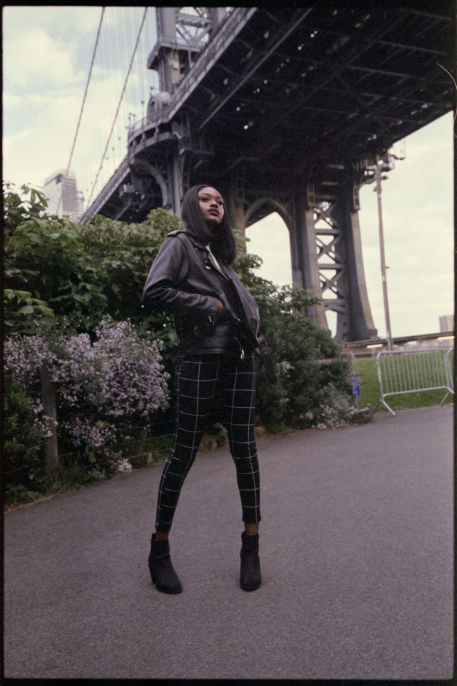JujuP35mm 005-2.jpg